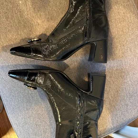 ZARA. Black Patent Leather Ankle Boots - Picture 3 of 6